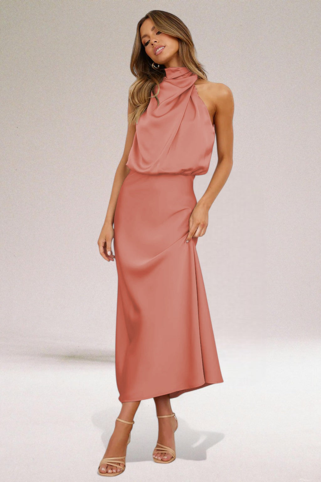 VALENTINA | Vestido Elegante de Satén con Detalles Refinados