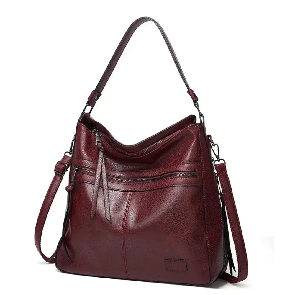 El bolso de mano de estilo refinado de Patricia