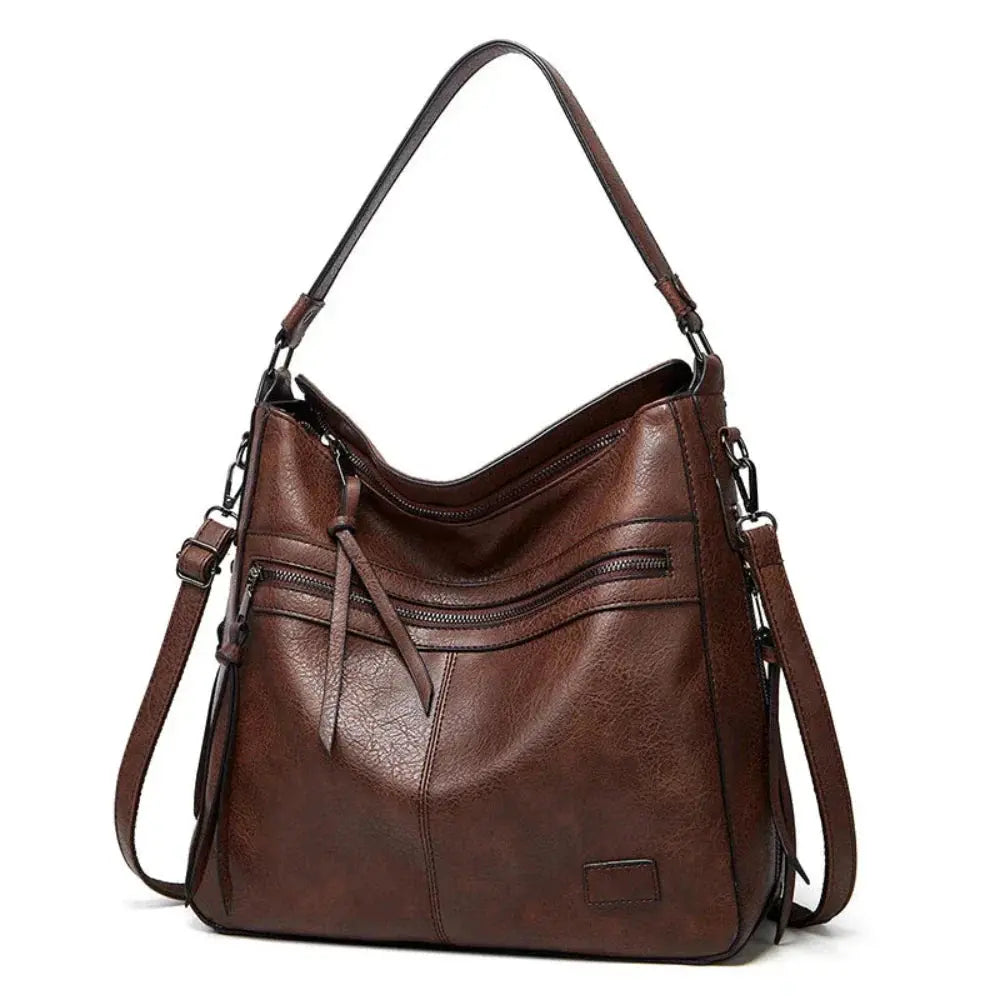 El bolso de mano de estilo refinado de Patricia